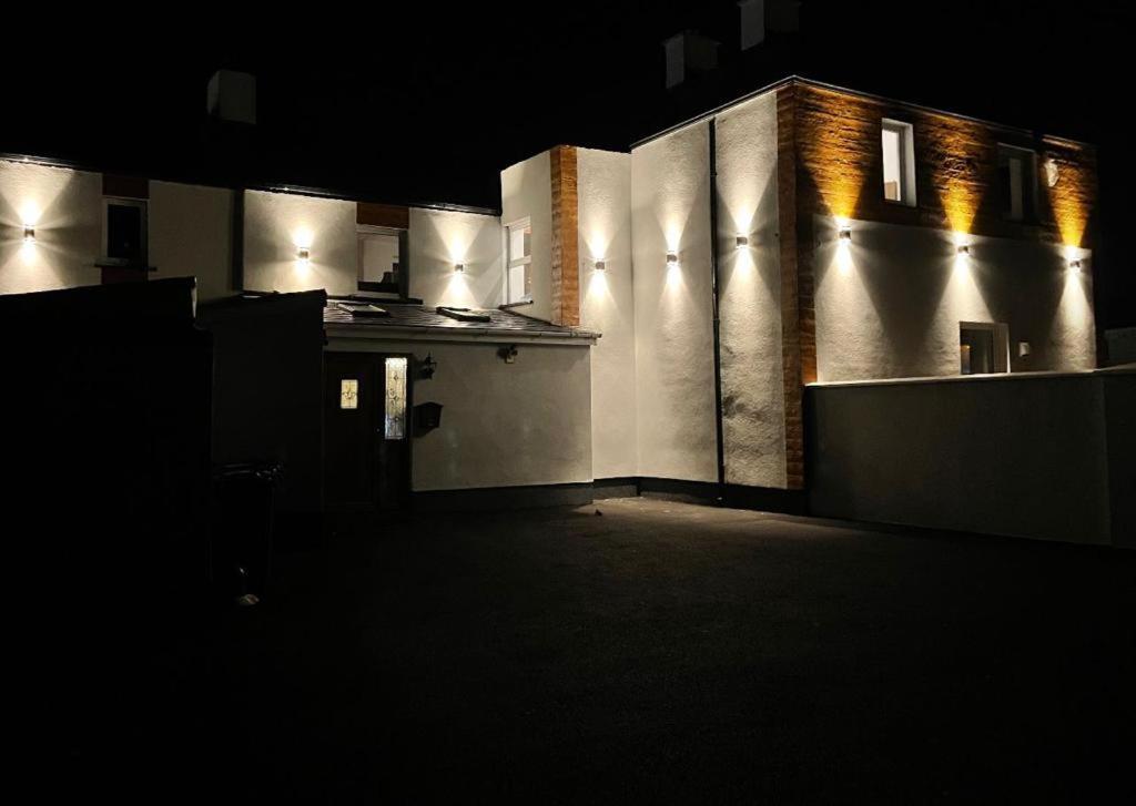 #4 Tgha Luxury One Bedroom Apartment In Athlone Exterior foto